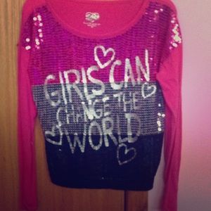 "Girls can change the world" long sleeved tee